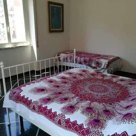 Accanto Al Gaslini Pensjonat